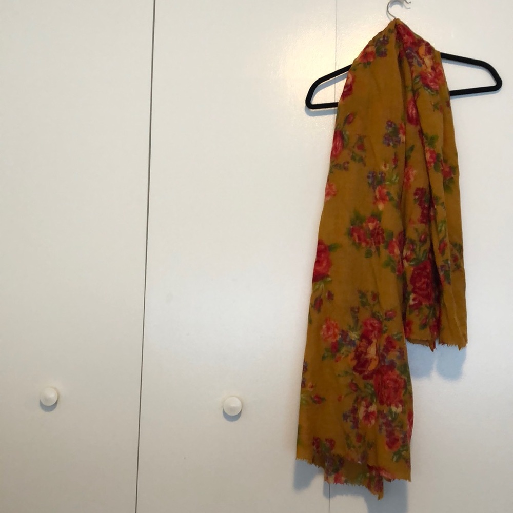 Moksha scarf